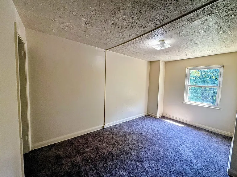 1534 Parkhill Pl NE — Photo 8