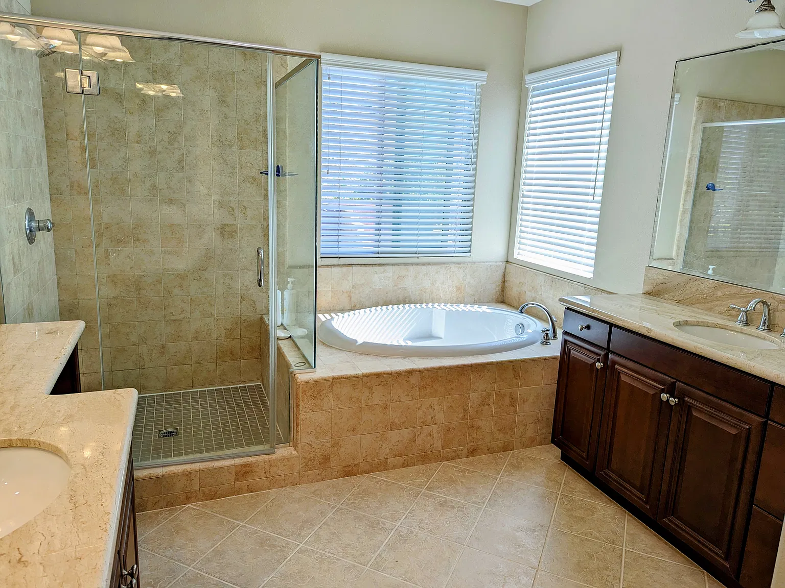 4885 Carriage Run Dr — Photo 4