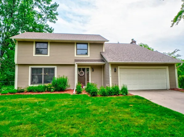 2414 Oakridge Ct, Stillwater, MN 55082