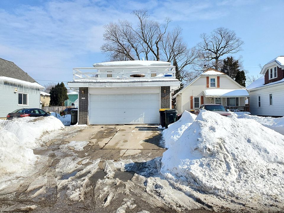 1st image of 2352/2354 S 81st St