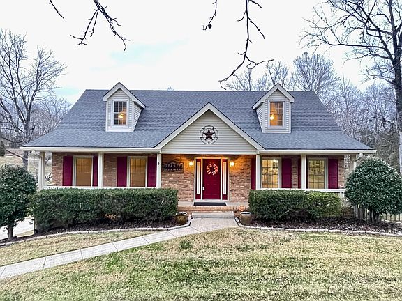 2nd image of 2401 Chris Dr