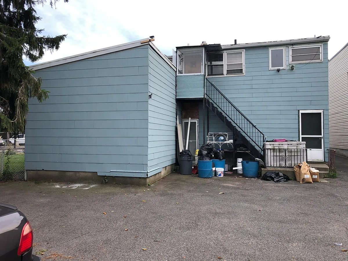 Backyard view - 90 Franklin St #2R