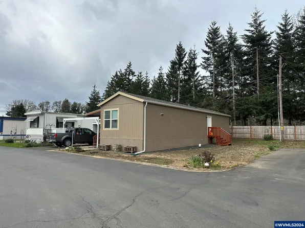 1030 E Ellendale Ave Unit 14, Dallas, OR 97338
