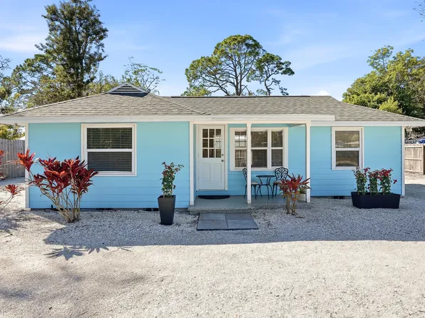 2854 W Rainbow Cir #1, Sarasota, FL 34231