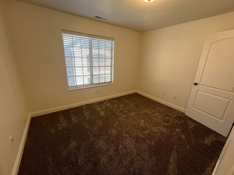 235 N 1200 W #301 — Photo 8