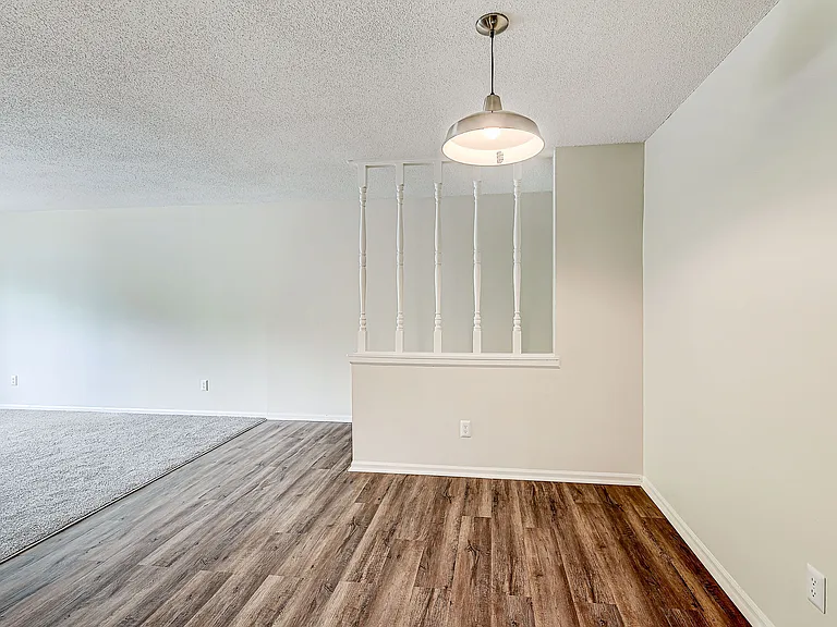 Stonehedge Apartments — Photo 25