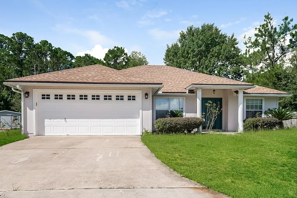 4 bed, 2.0 bath, 1764 sqft, $2,790 — Photo 1