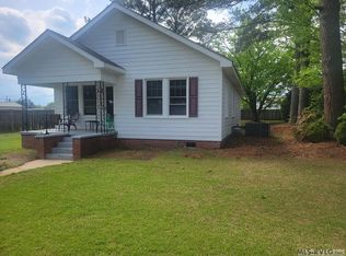 1403 Washington St, Roanoke Rapids, NC 27870