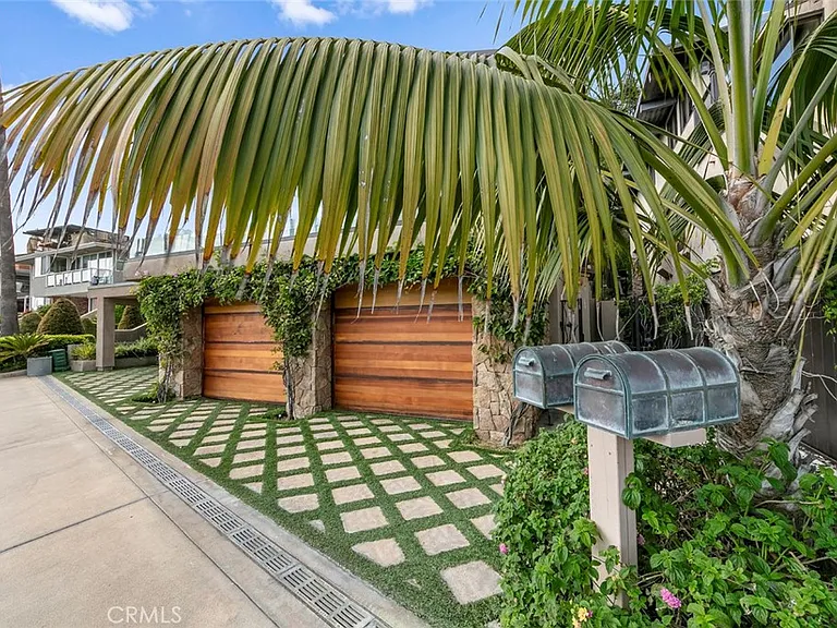 3130 Breakers Dr — Photo 63