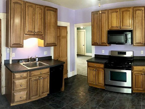 5th image of 29 Buckley St #1