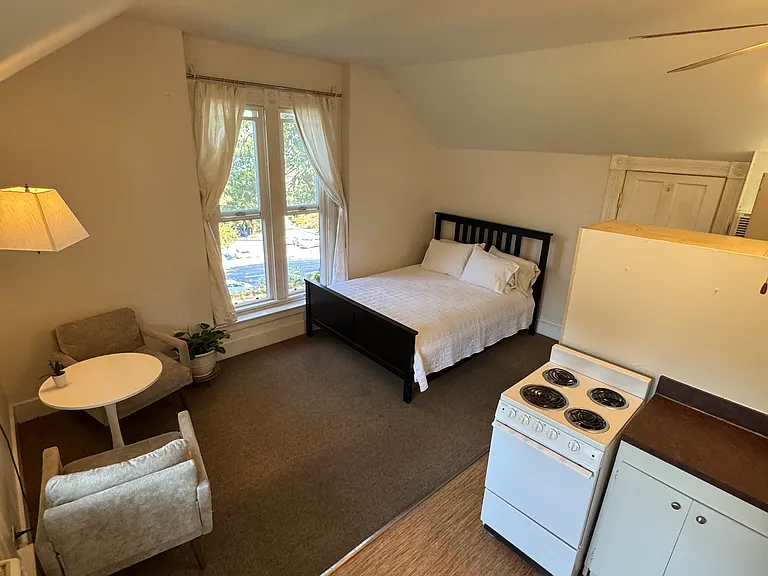 706 Sherman Ave #5 — Photo 4