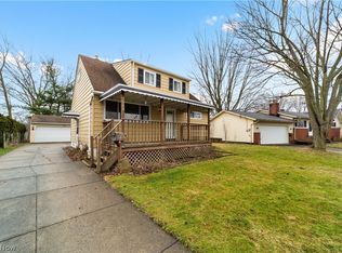 5889 Westbrook Dr, Brookpark, OH 44142