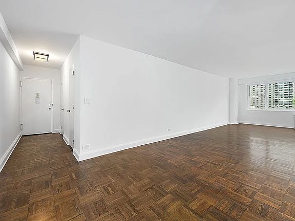 4th image of 215 E 68th St APT 2G