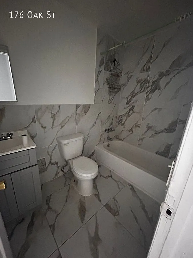 2 bed, $2,200 — Photo 2