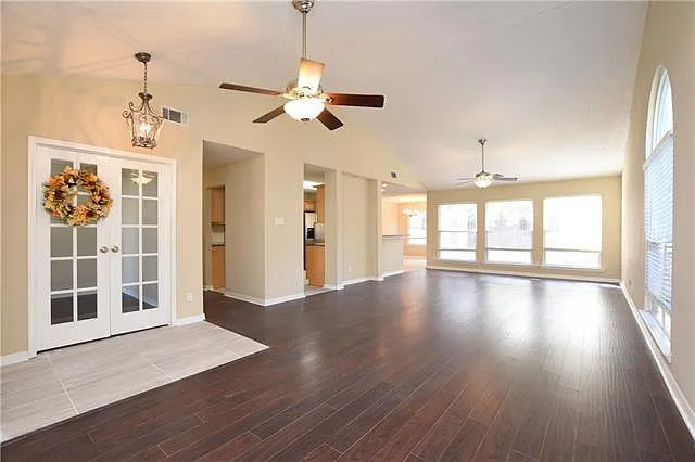 1618 Shylock Dr — Photo 2