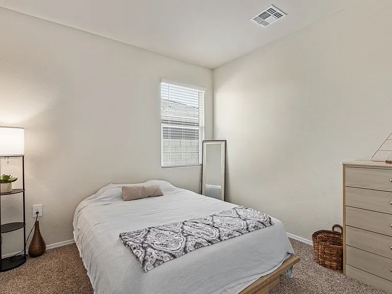 2201 S 46th St #3 — Photo 1