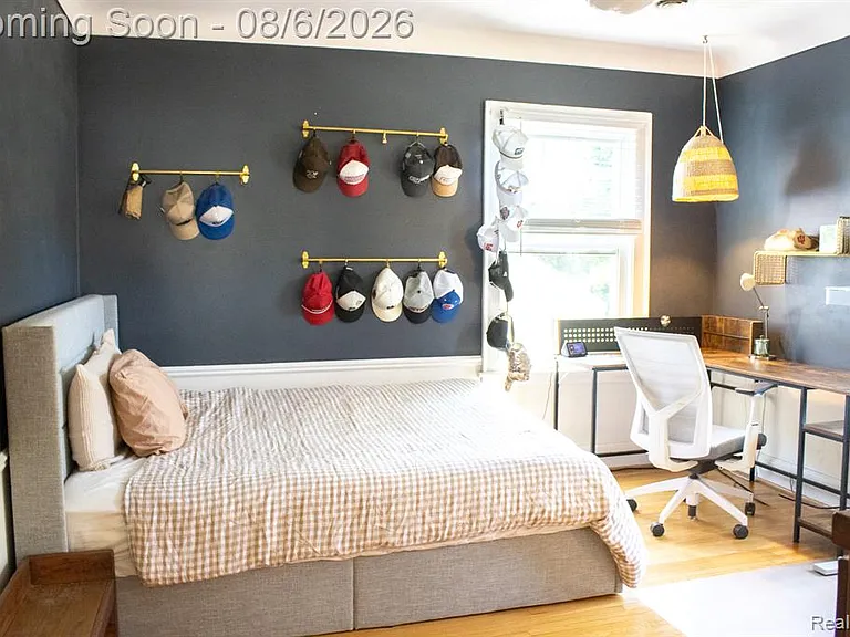 1010 Kensington Ave — Photo 29
