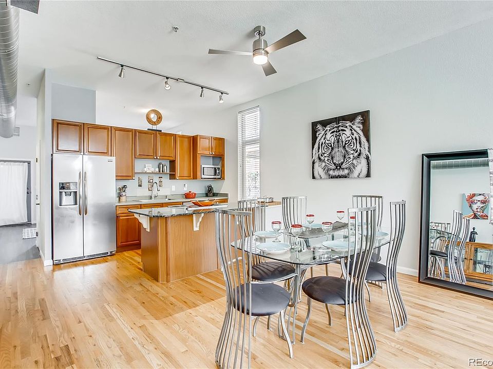 1st image of 220 Roslyn St APT 709