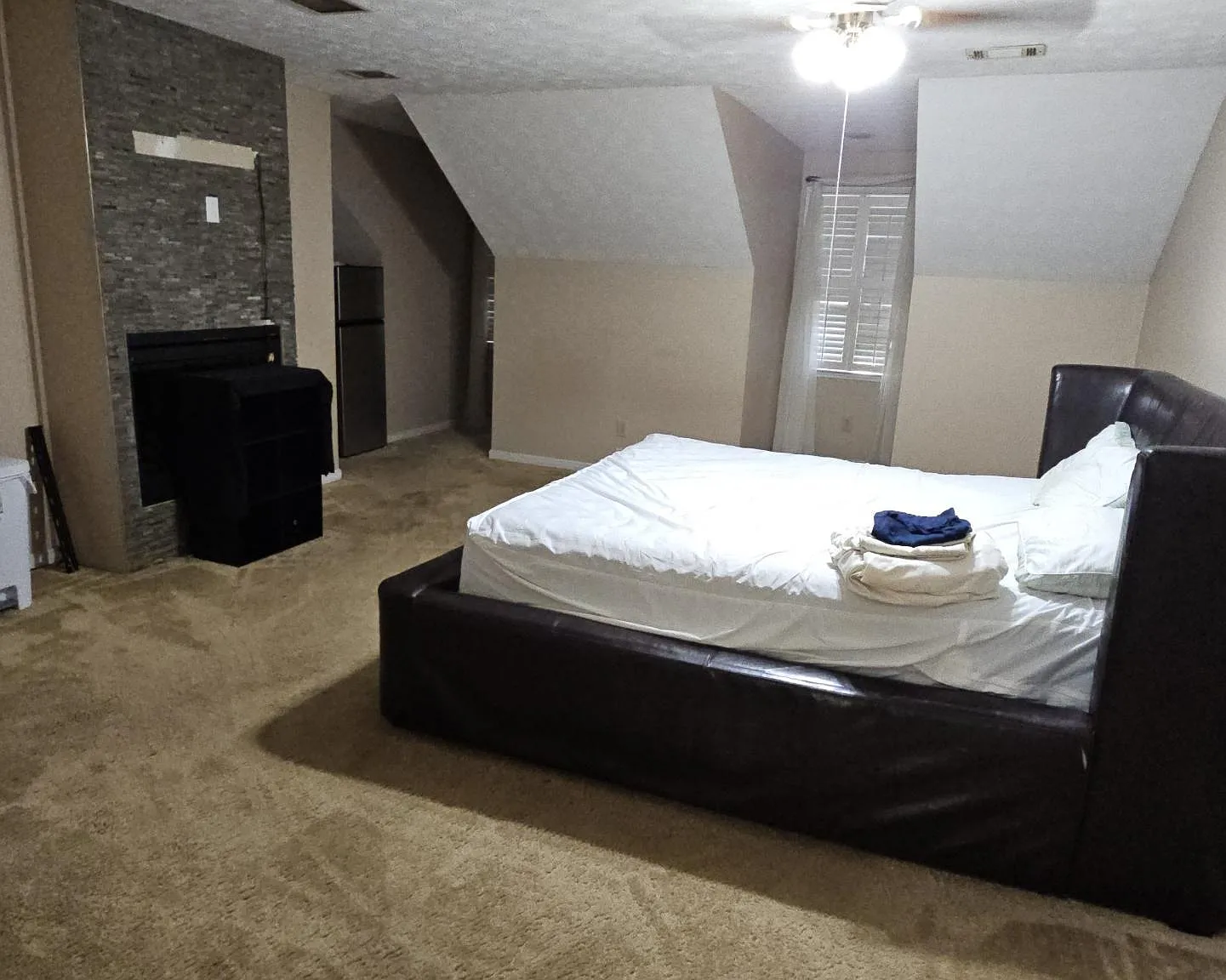 4 bed, 2.5 bath, 1699 sqft, $1,338 — Photo 3