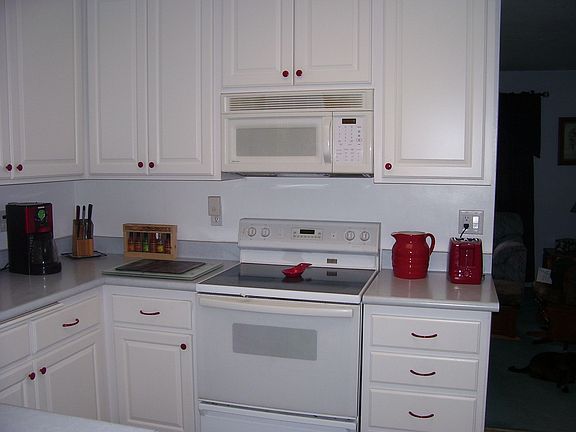 kitchen view 2 - want more pictures call Melba                      