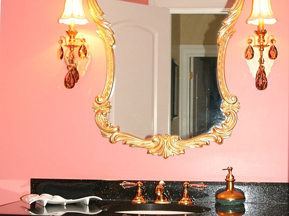 5th image of 2 Wentworth Ct