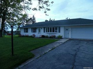 5195 Upper Mountain Rd, Lockport, NY 14094