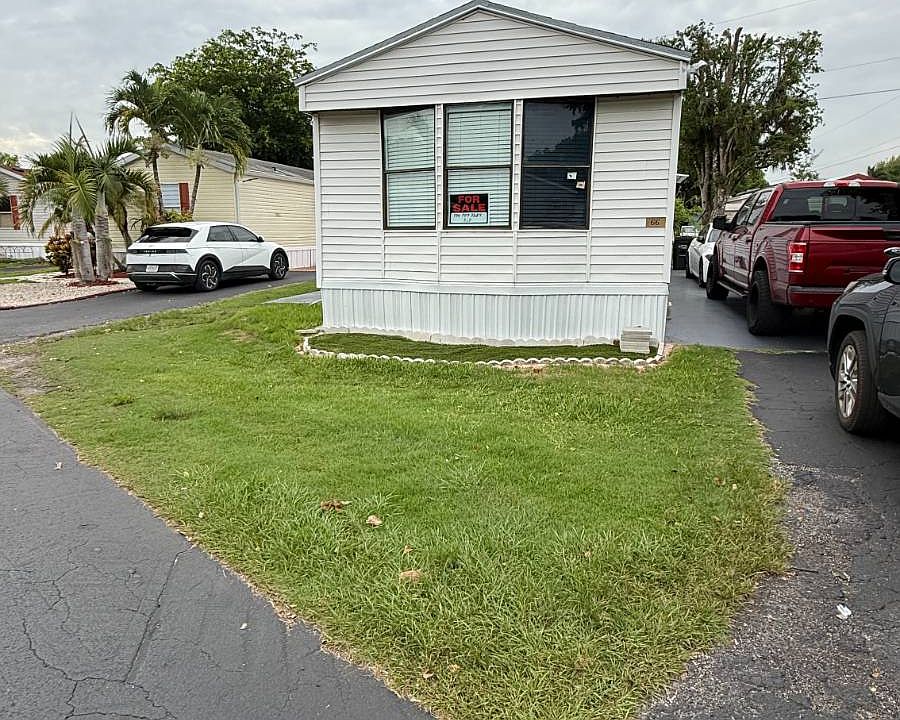 1st image of 28501 SW 152nd Ave Lot 66
