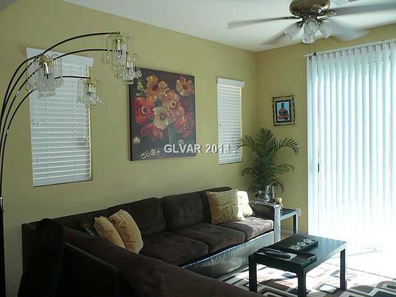 2nd image of 3828 Squirrel St