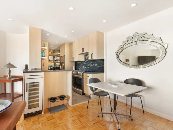 225 West 83rd Street image 6 of 14