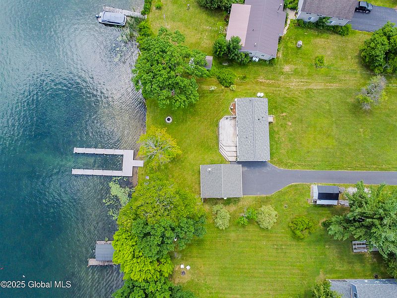 5th image of 77 Sagamore Drive