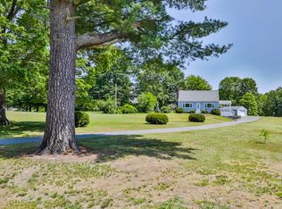 168 Washington St, Groveland, MA 01834