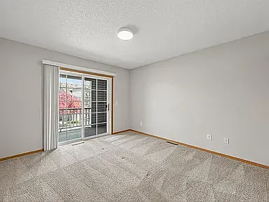 3 bed, 1540 sqft, $2,400 — Photo 2