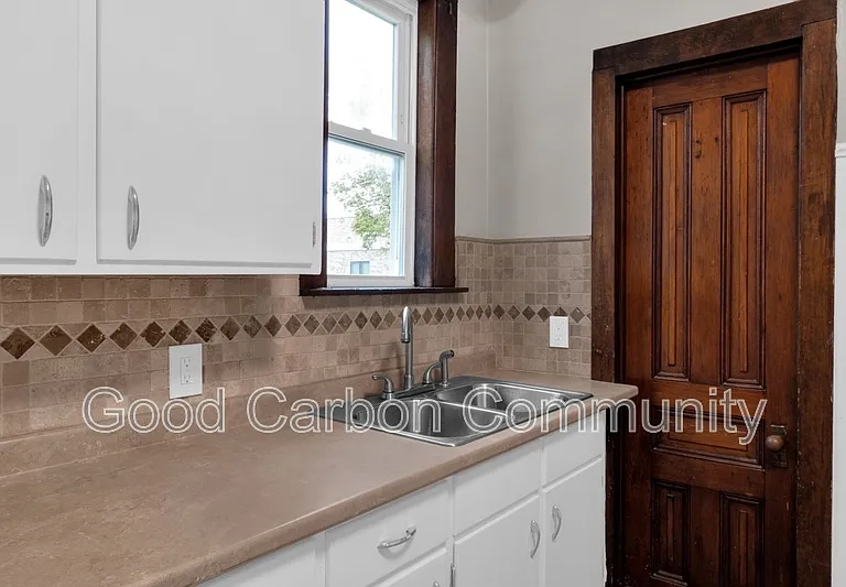 24 Lincoln Ave #REAR — Photo 3