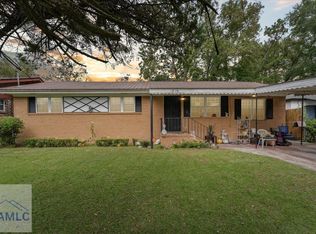 1916 Pendleton St, Savannah, GA 31405