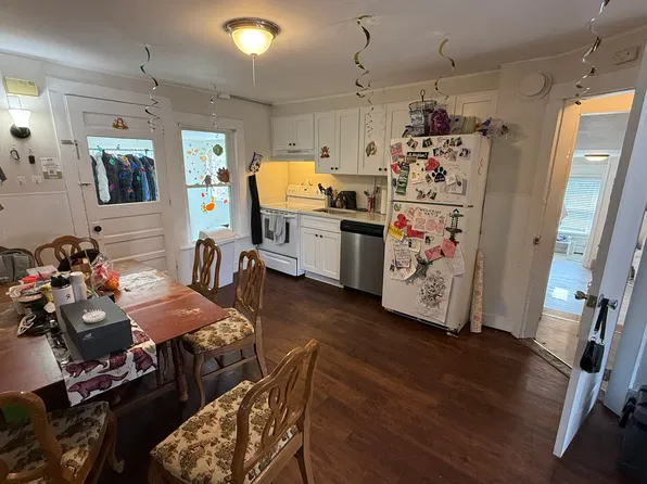 1190 N Pleasant St #1190, Amherst, MA 01002