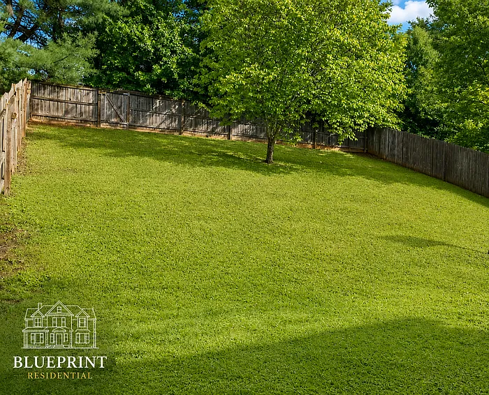 3725 Holgate Ln — Photo 3