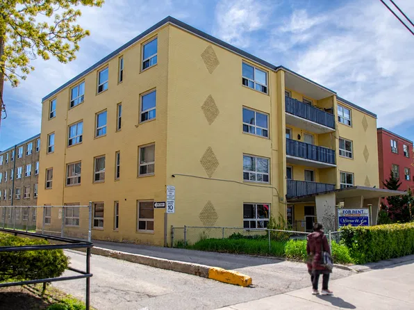 2355 Lake Shore Blvd W, Etobicoke, ON