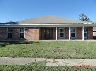 8531 Fordham Ct, New Orleans, LA 70127