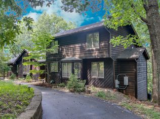 1617 Wolf Trail Rd, Wildwood, MO 63021