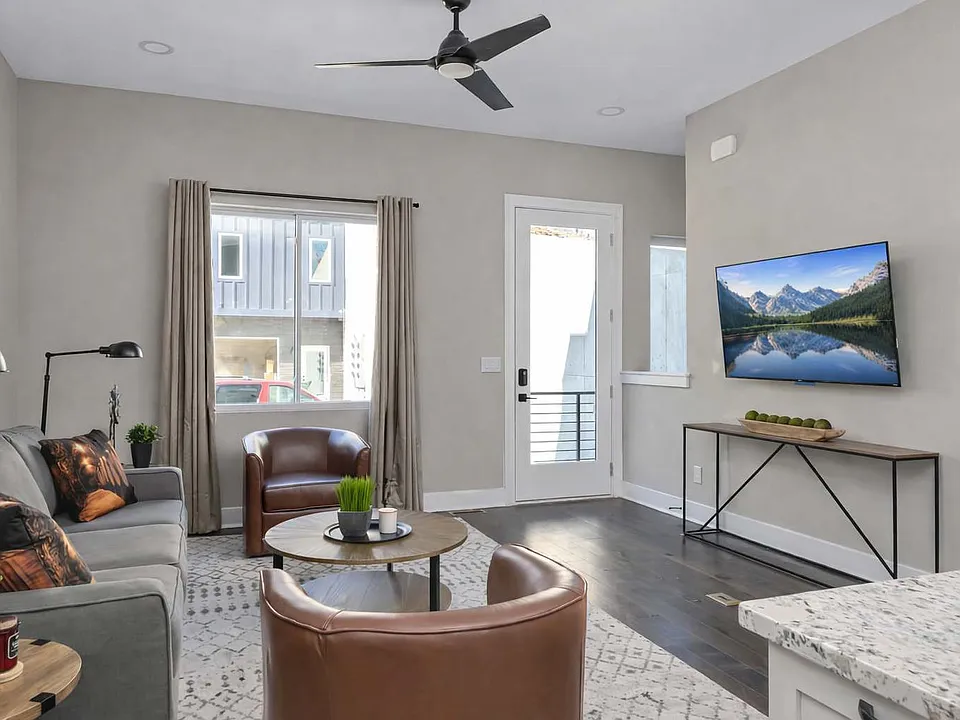 2131 Goodrich Ave #4-ID1051725P