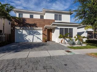 14927 SW 177th Ter, Miami, FL 33187