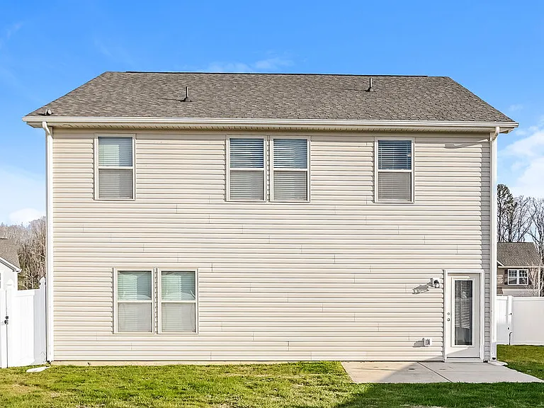 3343 Saddlebrook Dr — Photo 17