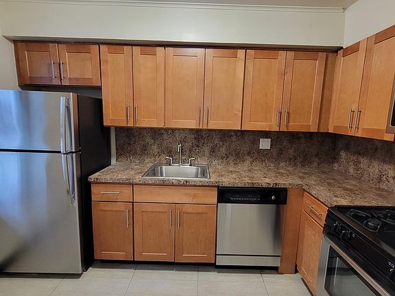 2nd image of 6715 195th Ln