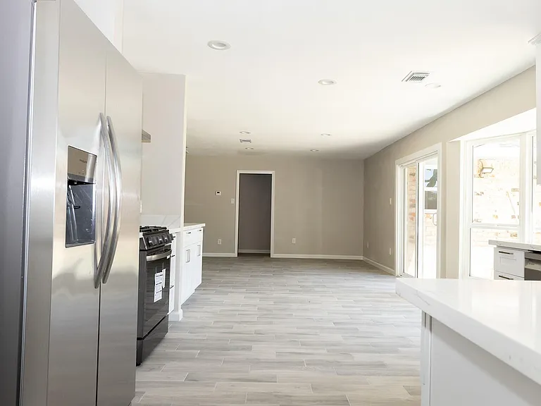 8335 Langdon Ln — Photo 14