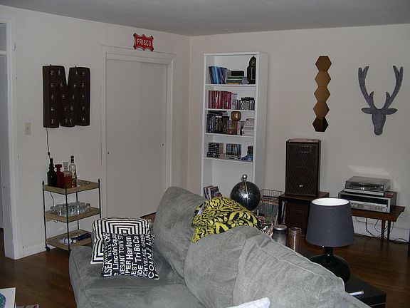 4th image of 6739 Boyertown Pike APT 6