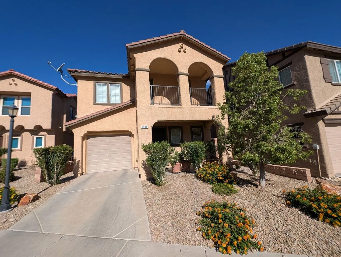 1135 Paradise Garden Dr — Photo 1