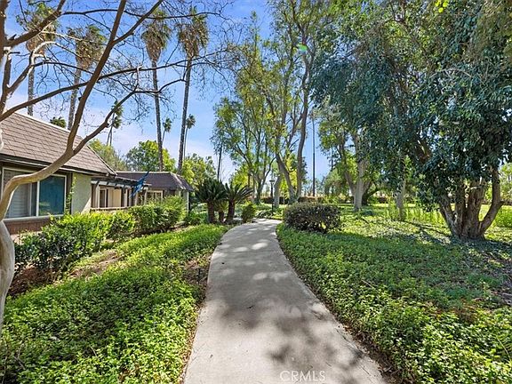 2nd image of 2764 Tropicana Dr