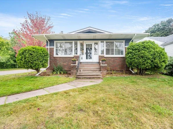 5401 Otsego St, Duluth, MN 55804