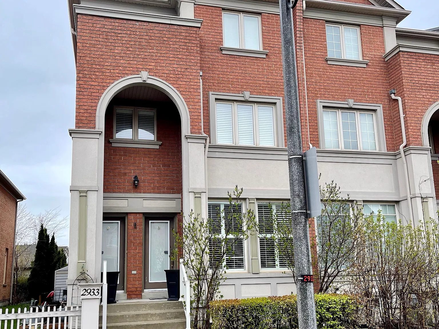 3 bed, $3,088 — Photo 1