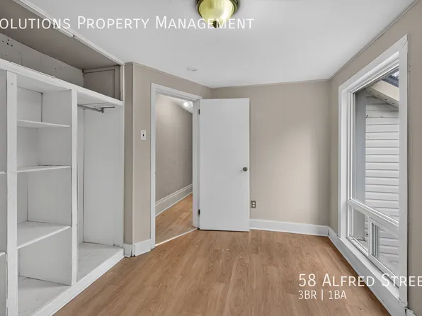 58 Alfred St, Brantford, ON N3S 5E5